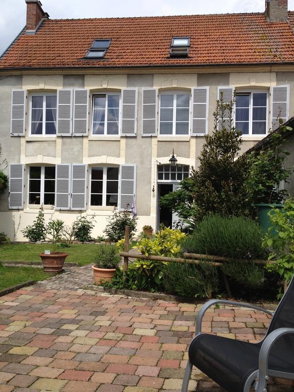 לינה וארוחת בוקר Tours-sur-Marne Comme A La Maison מראה חיצוני תמונה