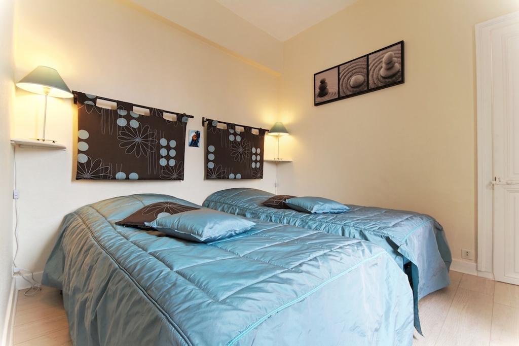 לינה וארוחת בוקר Tours-sur-Marne Comme A La Maison חדר תמונה