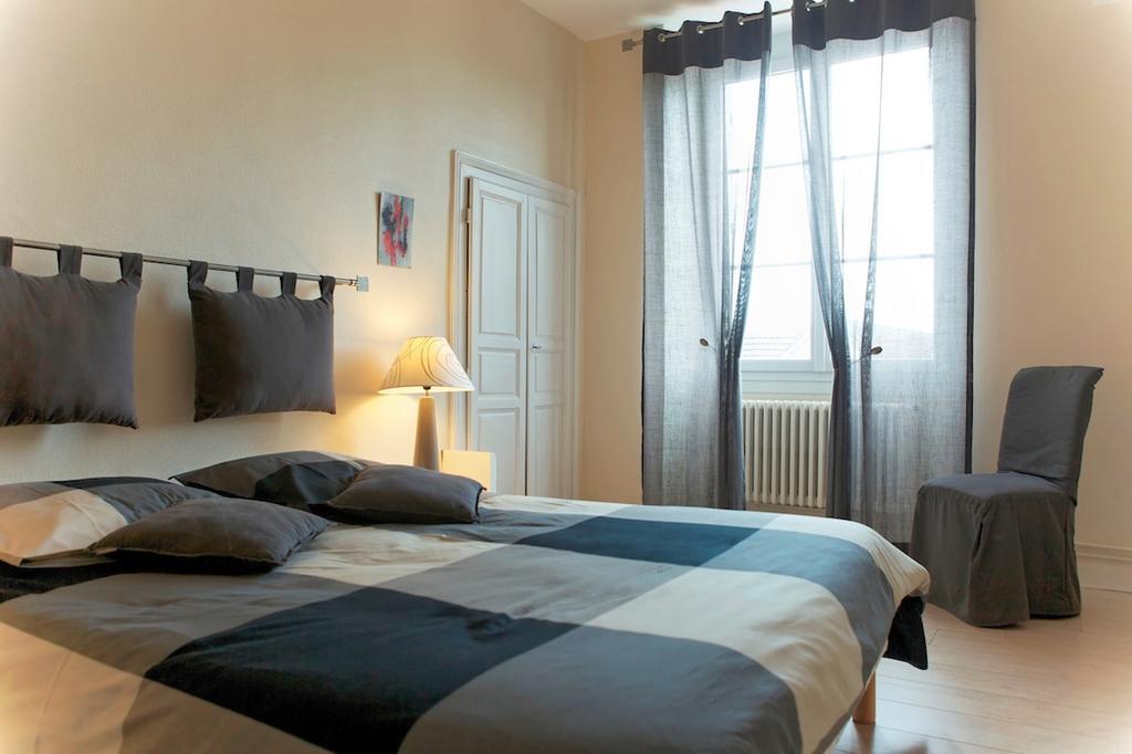לינה וארוחת בוקר Tours-sur-Marne Comme A La Maison חדר תמונה